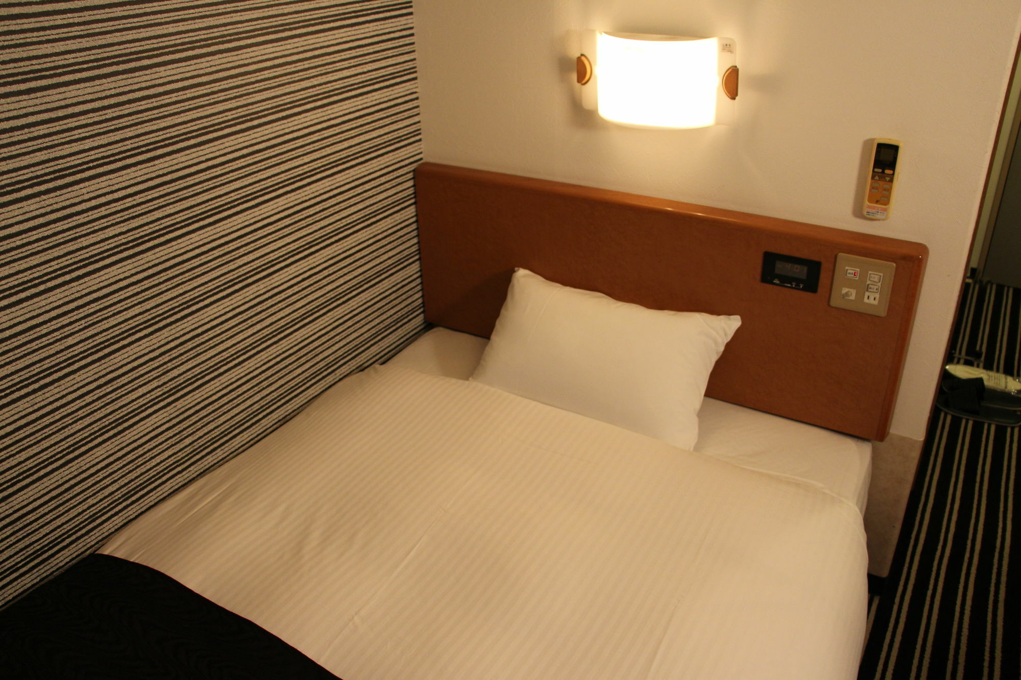Apa Hotel Tokushima Ekimae Экстерьер фото